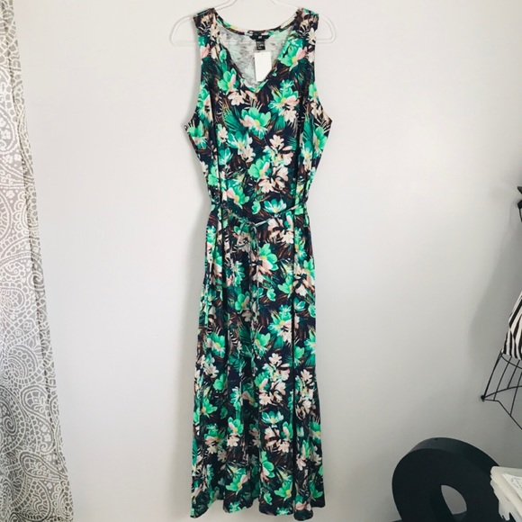 H&M Dresses & Skirts - H&M | Tropical Maxi Dress